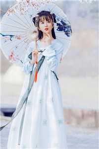 零下五度，妯娌给6岁的侄女穿纱裙的主角是