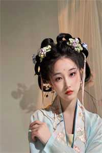 蛊虫娃娃男女主人公