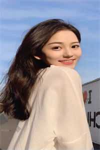 离婚出国后，画家妻子悔不当初已完结版