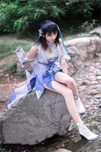 悠然山村，养只河神做宠物