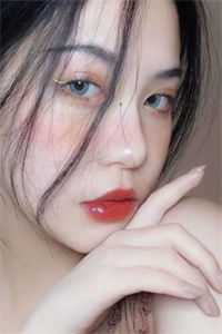 纵使相逢应不识