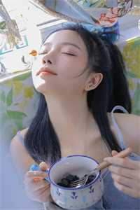 男友白月光炸了我妈骨灰