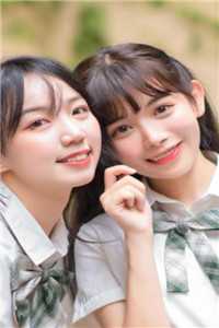 妈妈被点天灯后，我背着全家勋章跪在军区门口