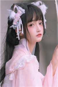 被顶流男友嘲讽后，我和太子爷闪婚