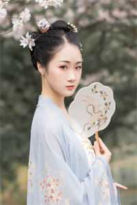《儿子在水里窒息挣扎时，游泳冠军的老婆在和白月光选泳衣》乐乐秦雨薇免费小说在哪看_在线阅读免费小说《儿子在水里窒息挣扎时，游泳冠军的老婆在和白月光选泳衣》乐乐秦雨薇