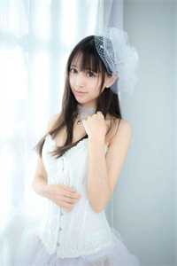 和老公无性婚姻八年，我点天灯后他拍卖我初夜视频
