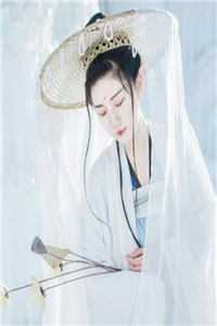 带着老婆孩子回国，前未婚妻却疯了