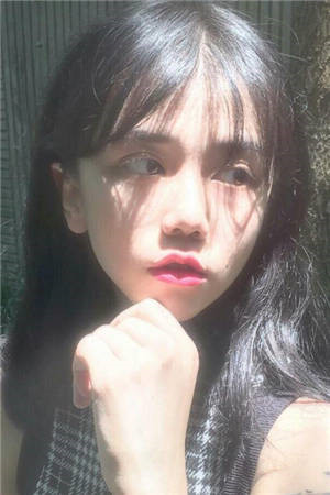 未婚夫和白月光有了孩子后，我让他悔不当初