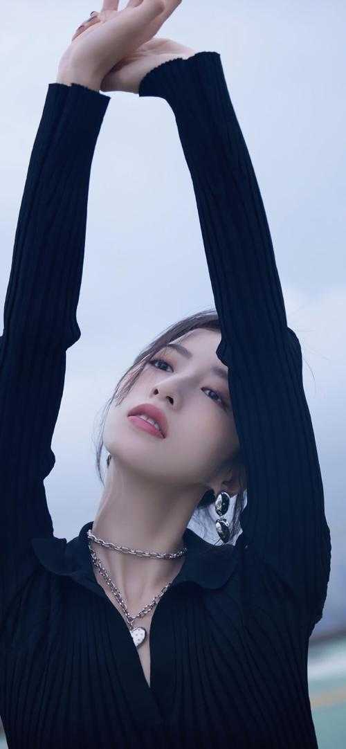老公消失半年，厂花带娃暴富了
