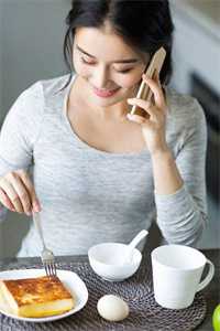 《被车撞残后，我撤回了贫困生资助》抖音热门全本免费小说阅读_全文免费小说《被车撞残后，我撤回了贫困生资助》(抖音热门)
