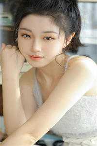 人在皇宫：女帝让我替婚，皇后麻了！
