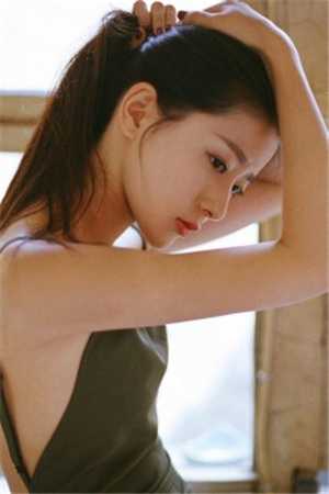 重回七零，踹掉假死老公去当肉联厂厂花