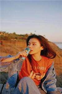 妻子拍卖女儿子宫，我拿军功章杀疯了