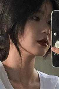 穿越兽世成圣雌，五夫临门美滋滋