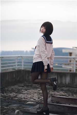 星辰已逝，青山渐远