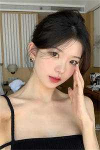 贵女跌落神坛，佛子跪地轻哄(苏芮周瑶)热门小说在线阅读_全文免费小说贵女跌落神坛，佛子跪地轻哄(苏芮周瑶)