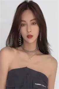 抽签抽到竹马死对头后，前夫他跪求我复合