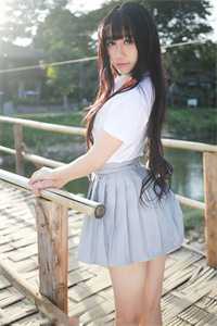 婚后七年，我抱着儿子跳入无边大海