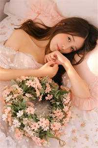 闪婚嫁给无精阔少后，前未婚夫悔疯了