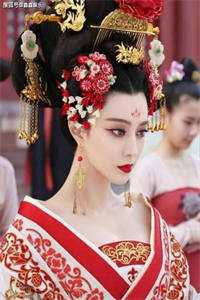 《抓包家政偷东西后，她竟要拿拖把打我》王皓吴兰小说推荐完结_无弹窗小说免费阅读《抓包家政偷东西后，她竟要拿拖把打我》(王皓吴兰)